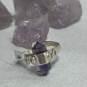 Anillo doble punta de Cuarzo Amatista