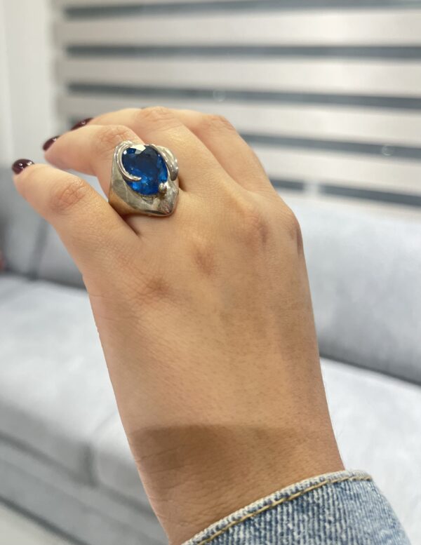 Anillo de plata .925 de Topacio London Blue